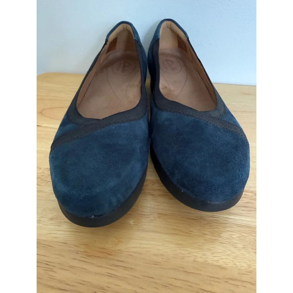 Clarks Artisan Daelyn Hill Navy Nubuck Suede Slip On Shoes Women's Size 9.5